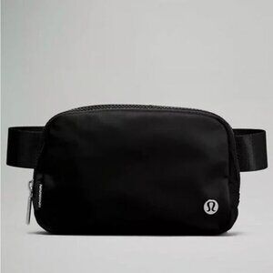 👉 Lululemon Everywhere Belt Bag "Black" 1L Bag New With Tags